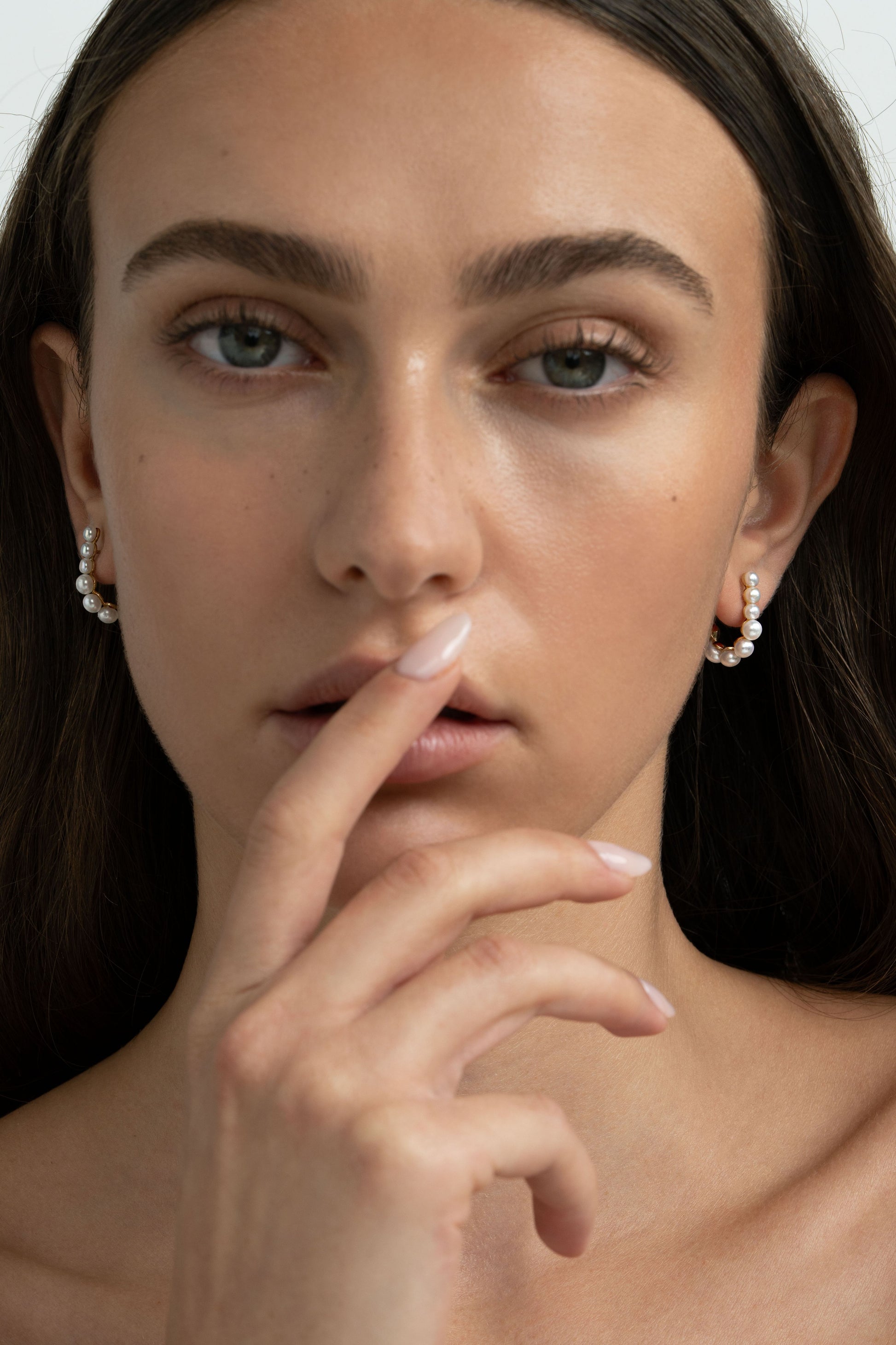 Row of Growing Pearl Bubbles - On Ears