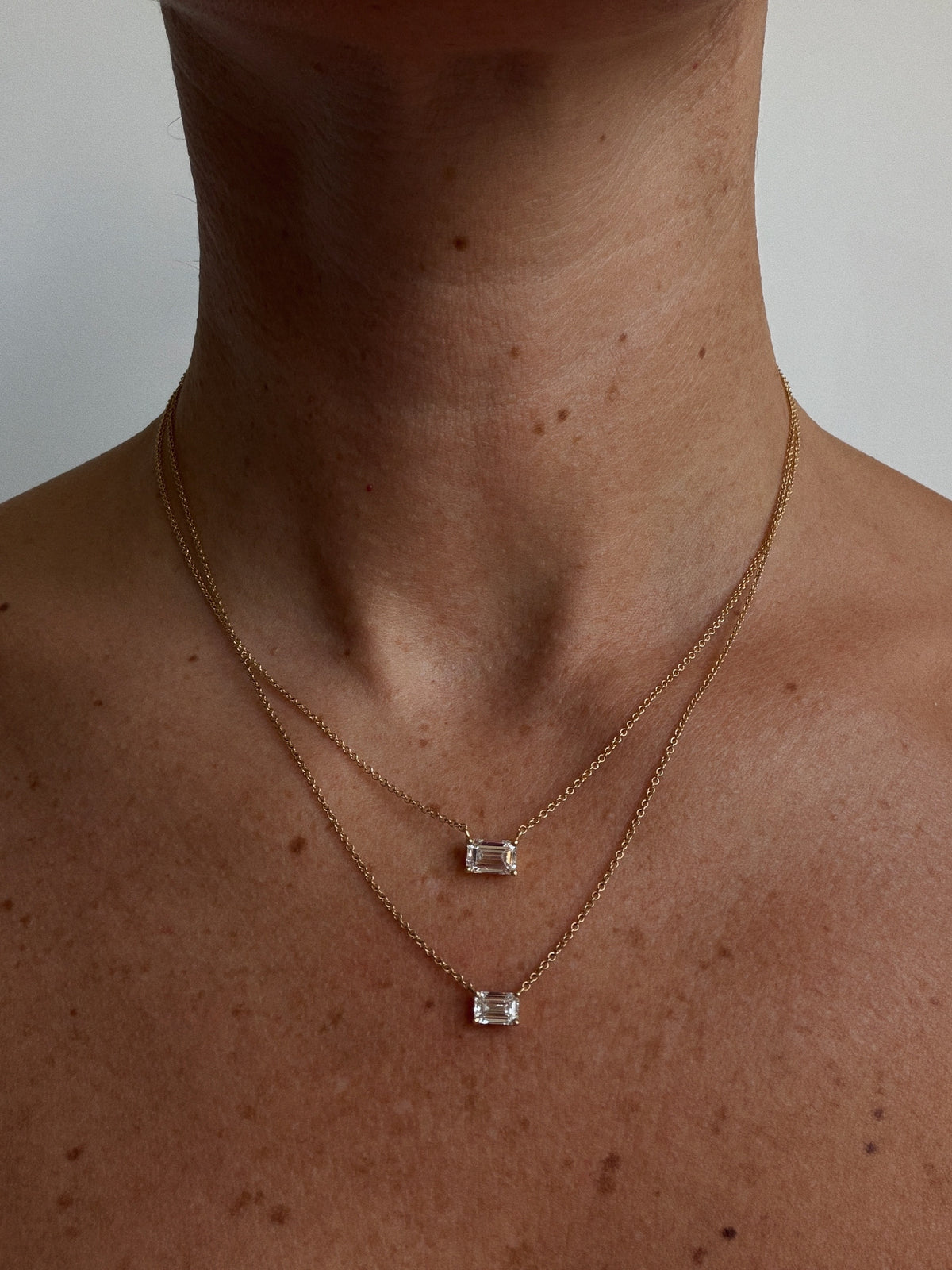 Emerald diamond necklace