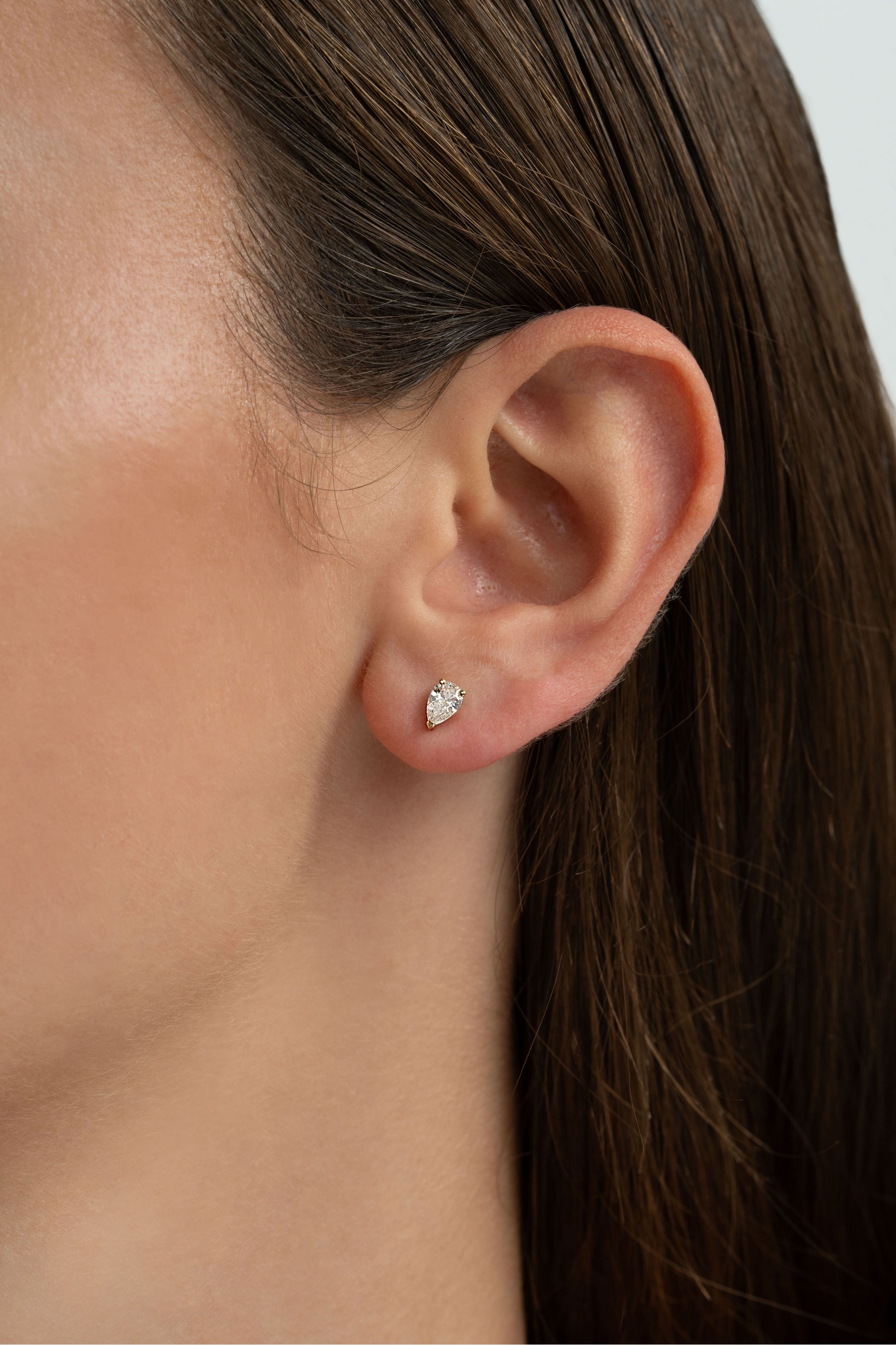 Pear diamond studs