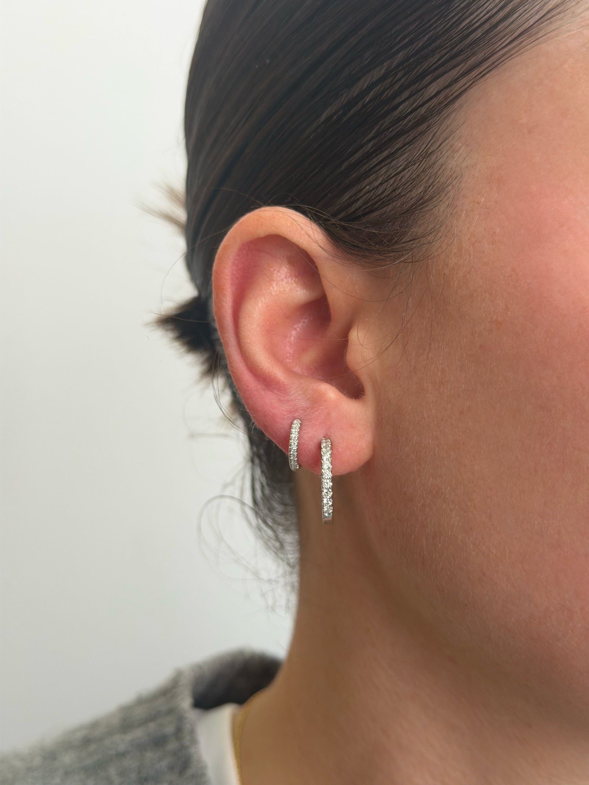 Classic diamond hoop XXS 0.07 Carat | Sample Sale