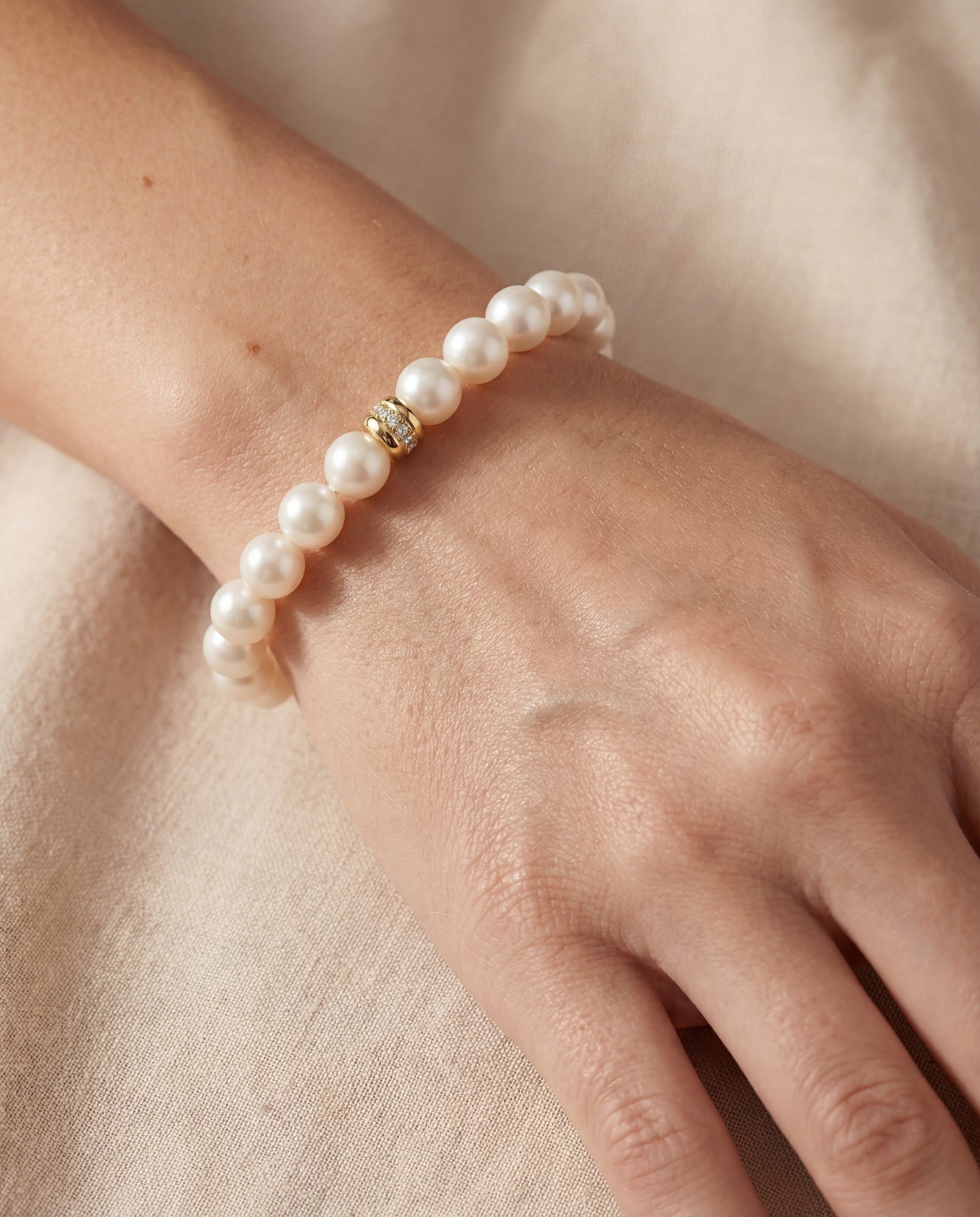Born With Pearls and single diamond bead - Bracelet