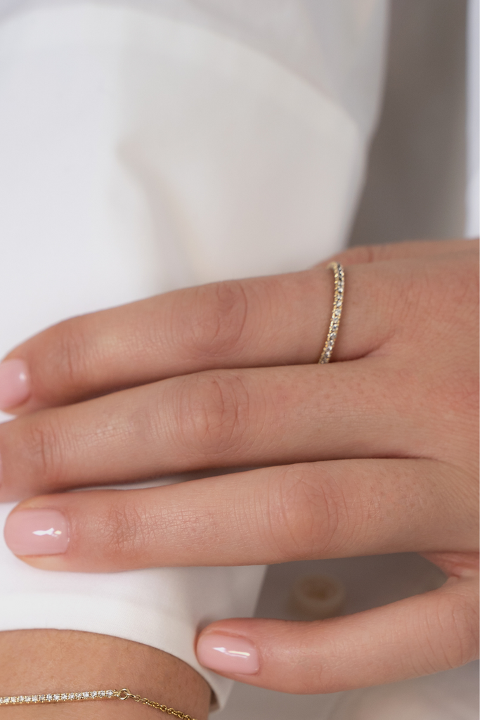 Eternity white ring - levnaro - לבאנארו
