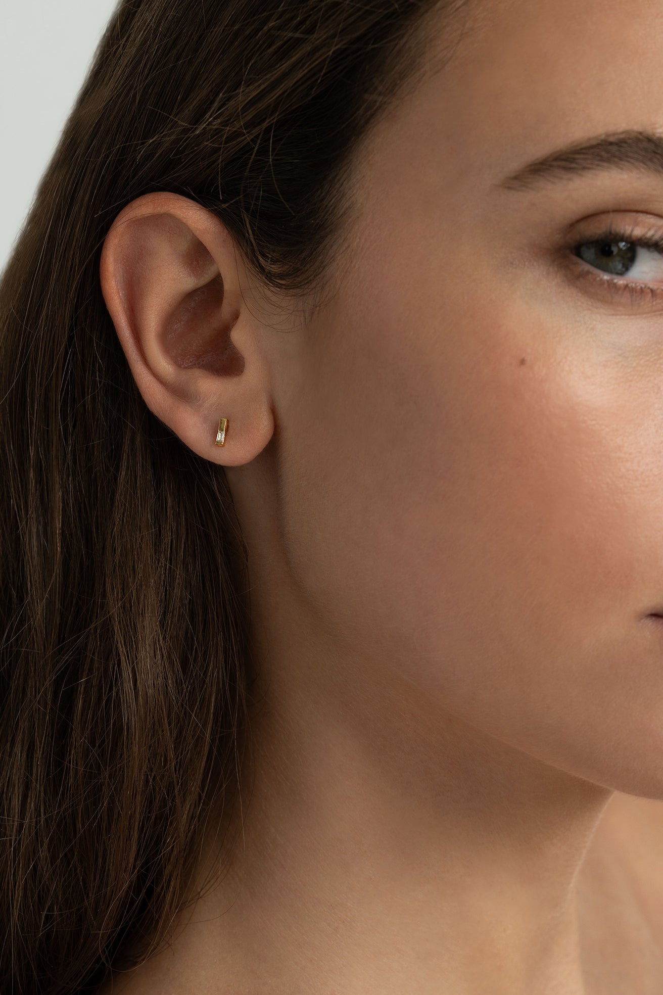 Line Baguette Single earring | Sample Sale