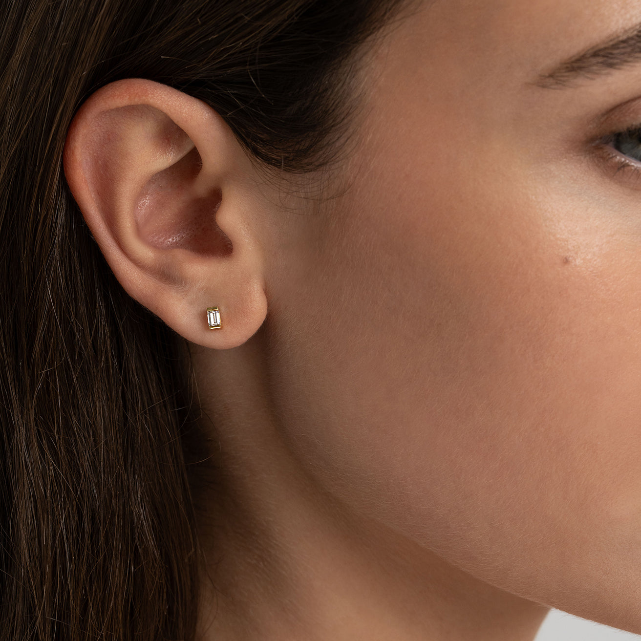Baguette Stud 0.15 Carat - Single Earring | Sample Sale