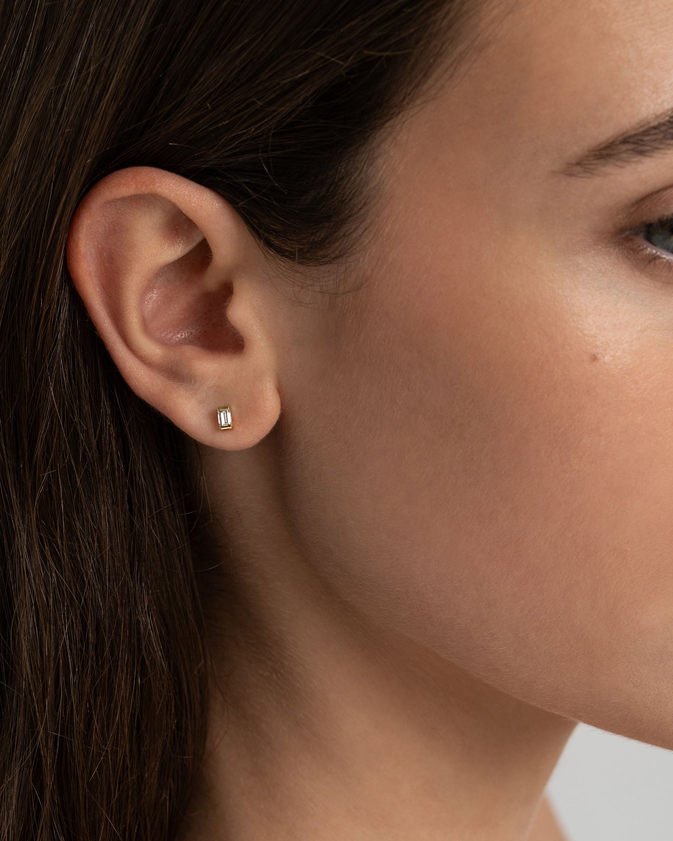 Baguette Stud 0.15 Carat - Single Earring | Sample Sale