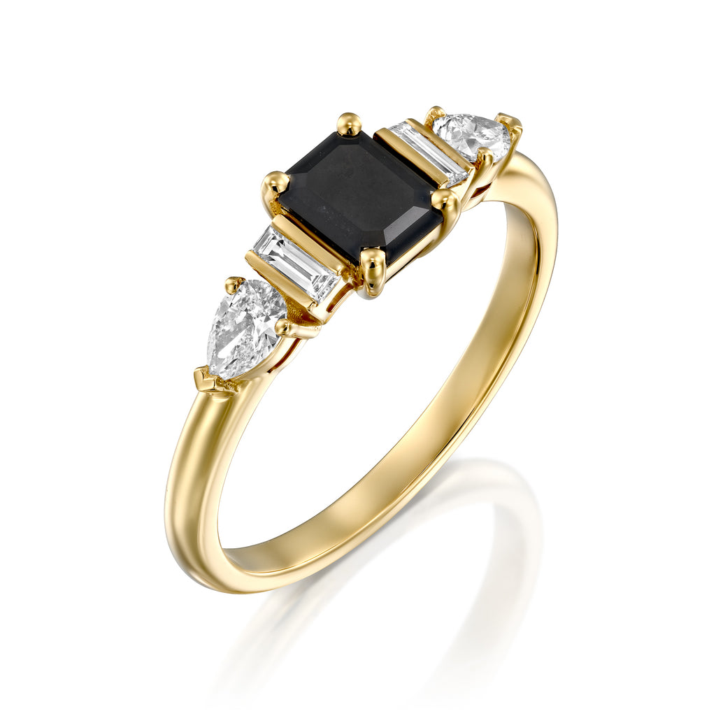 צל אמרלד טבעת יהלום יוקרתית  emerald shadow luxary diamond ring