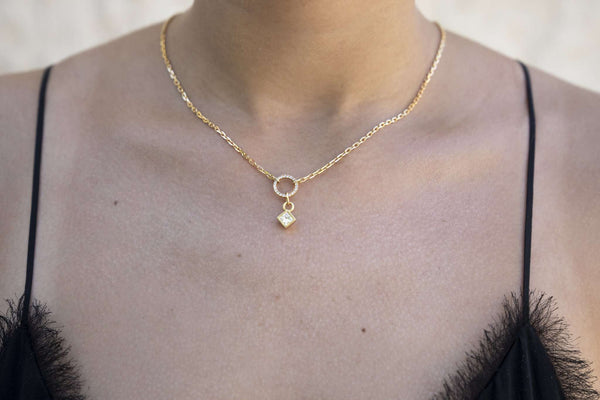 rosa hoop diamond necklace gold luxary שרשרת יהלומים חישוק רוזה זהב יוקרתי