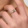צל אמרלד טבעת יהלום יוקרתית  emerald shadow luxary diamond ring