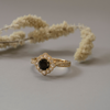 gold black diamond halo luxary ring טבעת יהלום שחור הילה זהב יוקרתית